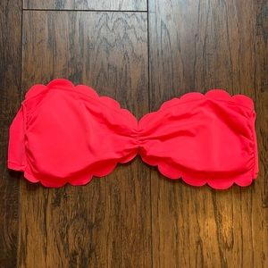 PINK Victoria’s Secret Pink Scalloped Bikini Top